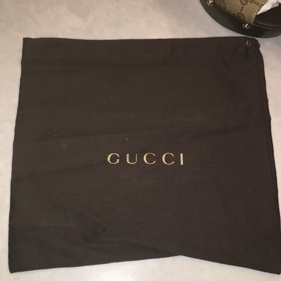 BRAND NEW NEVER WORN GUCCI HEELS - Picture 6 of 7